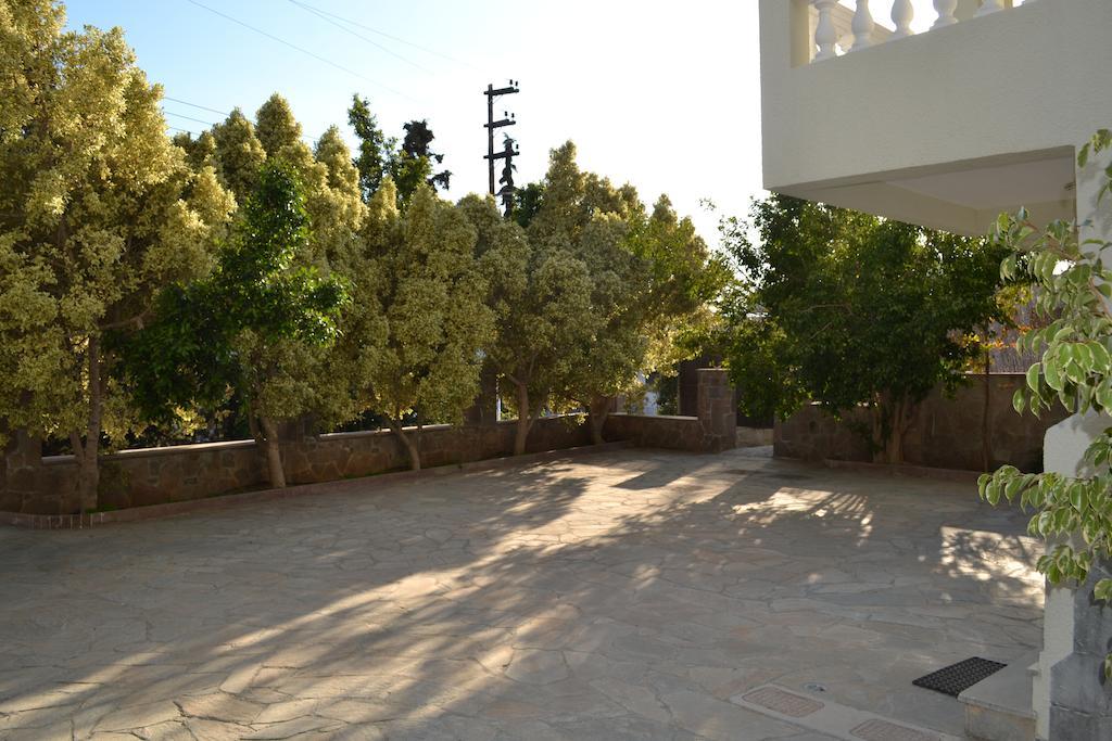 דירות Poros Town To Spiti Tis Eirinis מראה חיצוני תמונה