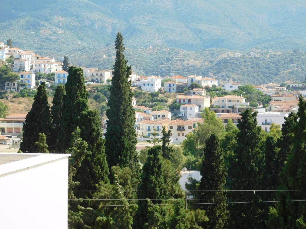 דירות Poros Town To Spiti Tis Eirinis מראה חיצוני תמונה