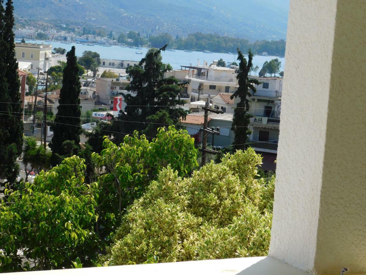 דירות Poros Town To Spiti Tis Eirinis מראה חיצוני תמונה