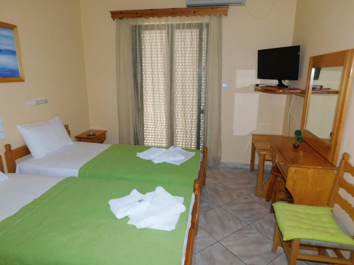 דירות Poros Town To Spiti Tis Eirinis מראה חיצוני תמונה